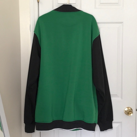 Royal Blue - Men’s Green and Black Snapped Down Jacket. 100% Polyester. Size 5XL - Picture 9 of 13